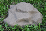 <b>Крышка люка Искусственный камень 90/30</b> - замечательное решение для украшения сада и защиты септика от непогоды.