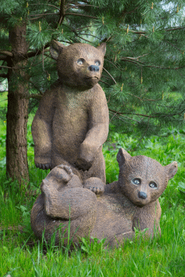 Два Медвежонка - фигуры из полистоуна для парков, дач, коттеджей, детских площадок