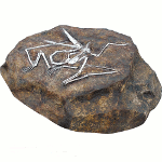 <b>Камень c птеродактилем</b> -декоративная крышка люка в виде камня со скелетом птеродактеля